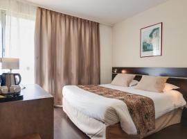 Brit Hotel Golfhotel Saint Samson, Hotel in Pleumeur-Bodou
