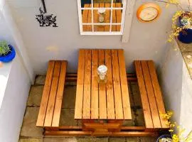 Charming 2 bedroom cottage in Brecon - families and pets welcome!