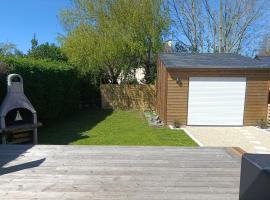 Petite Maison a deux pas du centre – hotel w mieście Le Faou