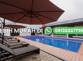 Urbanview Hotel Inkoppabri Cisarua Puncak, hotelli kohteessa Kopo 2