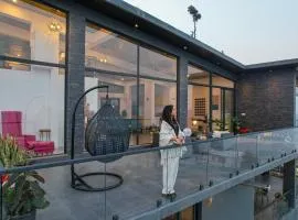 SaffronStays Mountains & Martini Villa, Tehri