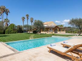 Villa Verde degli Ulivi - Luxury Villa con Piscina Privata e Vista Mare, hotel v destinaci Alghero