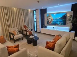Luxury 3 Bedroom Apartment