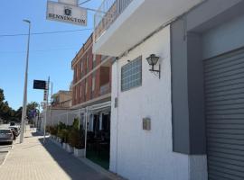 Hotel Bennington, hotel v mestu La Marina