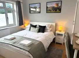 Oxford Central Studios & Apartments