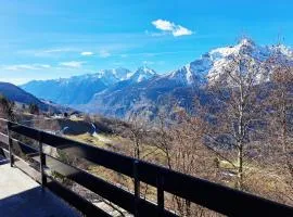 Charlie & Alaska Apartments by Quokka 360 - Mountain apartments near Carì ski slopes