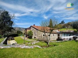 Casa O Cruceiro de Aguiar, hotel em Merza
