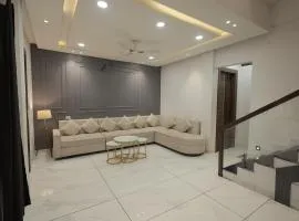 Luxury 3BHK Villa with Bathtub And Penthouse