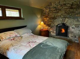 Little Cabin in the Woods, hotel a Kilbrittain