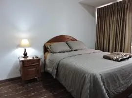 Estudio Cerca de la Plaza Principal