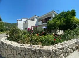 Six bedroom Holiday home Matea