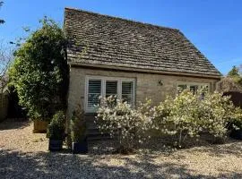 Cosy cottage in the heart of the Cotswolds