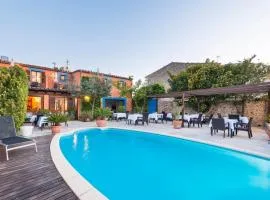 Hotel Moscari by CheelHotels