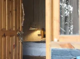 The Hidden Forest Loft - Secluded Trek Stay in Mukteshwar by THHPSOCIETY