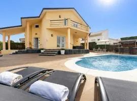 Villa Rural con Piscina Privada