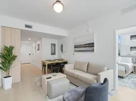 Stylish Downtown Miami Condo with Pool and Gym