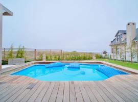 Nature Nest Cottage, Hotel in Grotto Bay