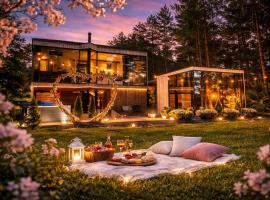 Luxury Tahkuranna SPA villa Pärnu, hotel i Laadi