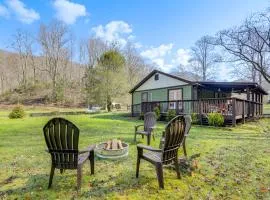 Quaint Mountain Charm! Robbinsville Hideaway