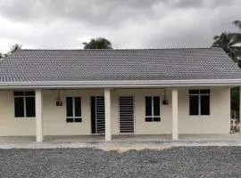 Family Homestay - Rumah berkembar