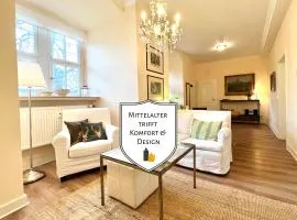 ALTE FÖRSTEREI - Altstadtwohnung mit Stil & Aufzug - in der Hinterburg Schlitz - mit Garten, Parkplatz & E-Ladestation - Hunde willkommen - Fulda, Bad Hersfeld, Alsfeld in 25 km Entfernung