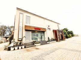 HOTEL THE LOTUS INN - Modern Rooms & Banquet By Organica Group, hotel di Ludhiana