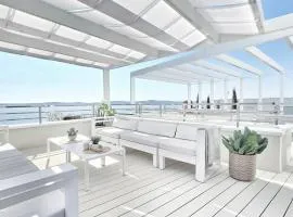 SeaHouse by Jelena