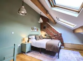 Stylish 2BR Home, Central Hebden Bridge Escape, Boho House