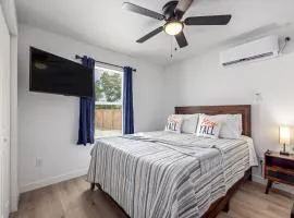 Near East Downtown -WiFi TVs - Games - Pets V4