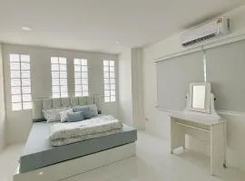 Whitebeach Cottage