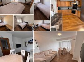 4 Bedroom Home, FREE Parking & Wi-Fi, Garden, hotel din Tilehurst