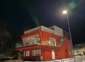 Modern apartment with sea view in Svolvær