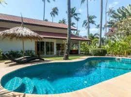 Malee Beach F3
