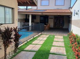 Casa com piscina, Area Gourmet, 8 Pessoas, Taubaté, Hotel in Taubaté