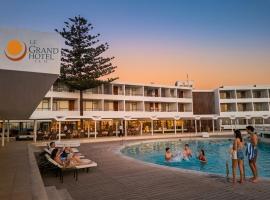 Le Grand Hotel Ilo、イロのホテル