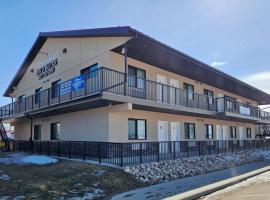 Alberta Beach Inn and Suites，Alberta Beach的飯店