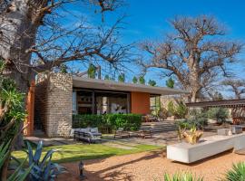 Casa del Toro Luxury Ranch, hotel v destinaci Nguékokh