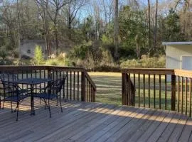 Lux Minimum 2 Lexington With Riverwalk & CAE