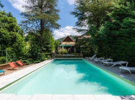 Le Vieux Tilleul, hotel v destinaci Seyne