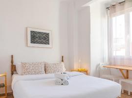 Hostal El Perelló, Valencia: El Perelló'da bir otel