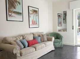Big 3BR Apartment Near Beach Estoril Cascais, hotel i Estoril