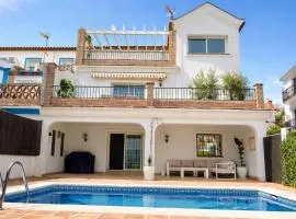 Large Family Townhouse with private pool in Benahavis Village