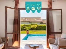 Villa Helena, Venetien, Exklusive Villa auf Privatinsel Albarella, 4 Bedrooms 8 Personen, 300 m Strand