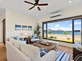 Pacific Beach 9 - Beachfront Condo, BBQ, pool, prime location, sleeps 4