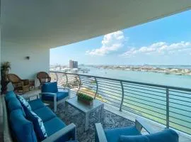 Bella Luna - 803 -High-end Luxury Condo-Bayfront-Sleeps 6-Walk to Flora-Bama