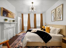 피츠버그에 위치한 호텔 Double Living, Yard, BBQ, Massage & South Side Fun