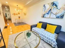 Three Bedrooms Townhouse 3 bath near Yonge Finch Subway