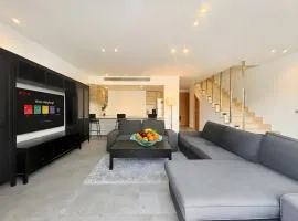 El Gouna Luxury Duplex house on the pool