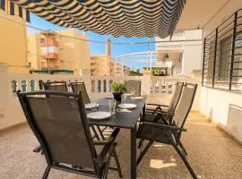 Apartamento con terraza, parking y jardín