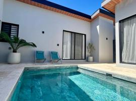 Villa Continental Asia - Nicoya Guanacaste, hotel i Nicoya